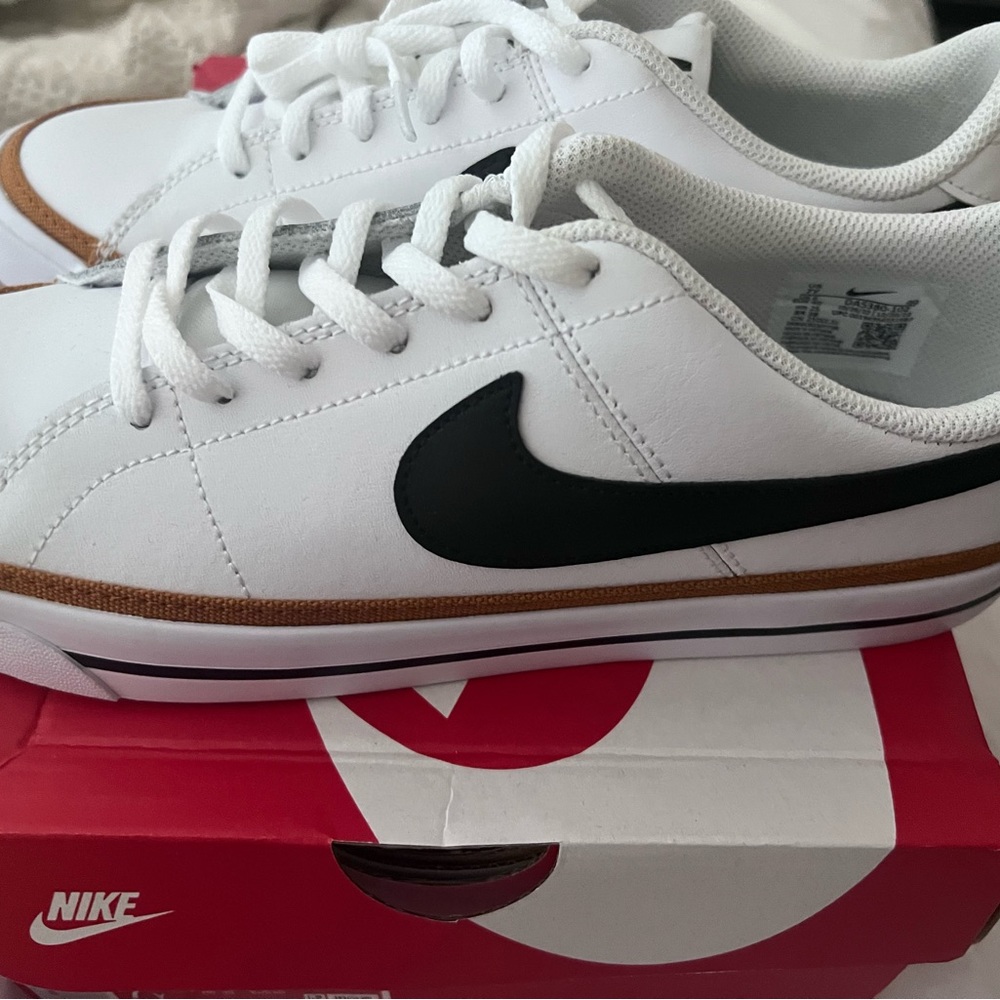 7Y Nike court legacy New in box